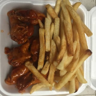6 Pc Chicken Wing with Fried Rice